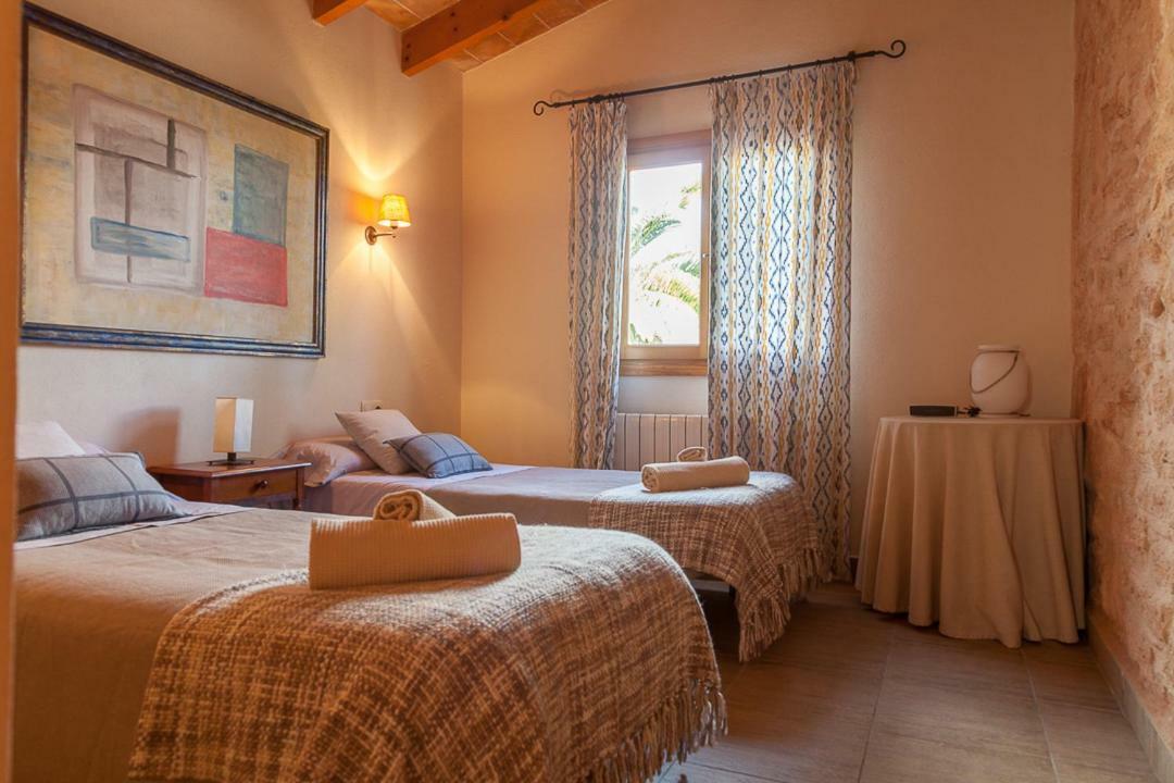 Es Moli De Na Sebastiana Villa Ses Salines  Eksteriør billede